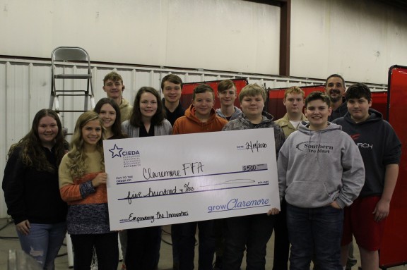 Click to read Grant Support Sparks Manufacturing Talent Pipeline from Area FFA Chapters article